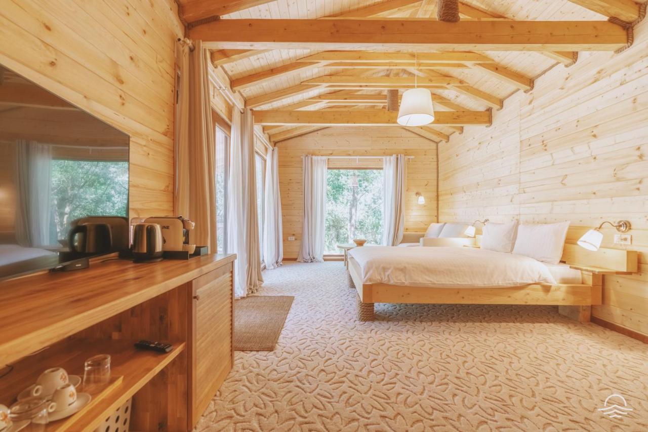 Hotel Zaga Zaga Sat Tecuci Esterno foto