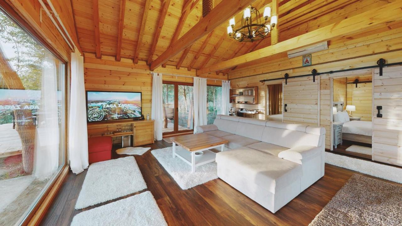 Hotel Zaga Zaga Sat Tecuci Esterno foto